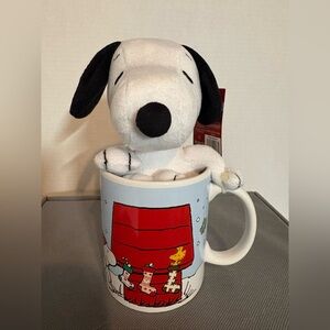 NWT Snoopy Holiday Mug with Plush - Black and White